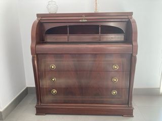 Cómoda antigua madera 