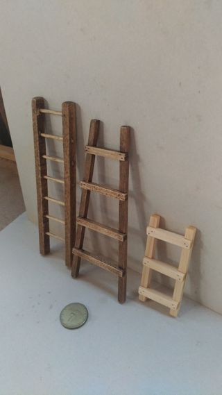 3 Escaleras en miniatura 