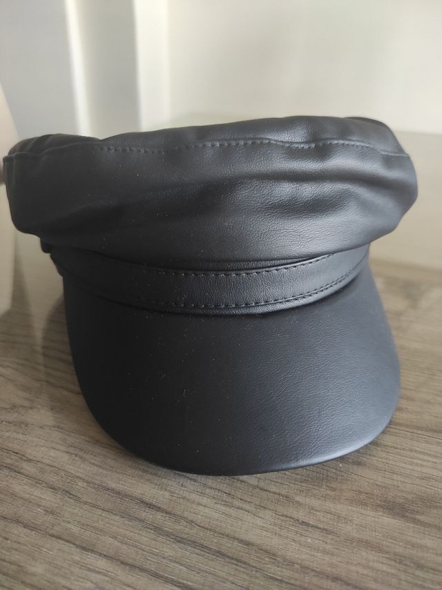 Mini precio,Gorra de polipiel!!