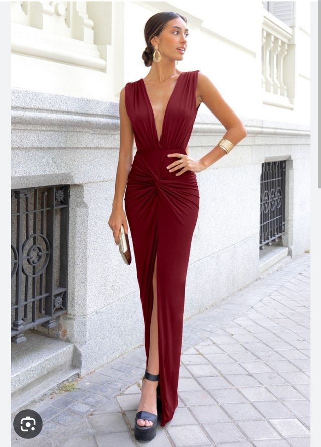 Vestido fiesta color burdeos