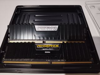 2x8GB DDR4 3200 MHz RAM Corsair VENGEANCE LPX