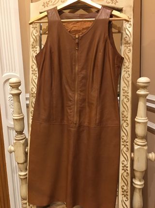 VESTIDO DE PIEL DE MASSIMO DUTTI 