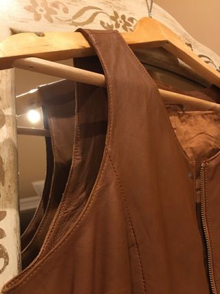 VESTIDO DE PIEL DE MASSIMO DUTTI 