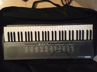 Teclado Yamaha 