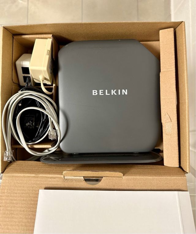 Belkin Surf+ Modem Router Wireless ADSL