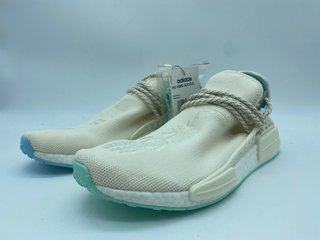 ADIDAS HU NMD N.E.R.D. GW0246 TALLAS 38 Y 38 2/3