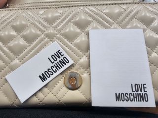 BOLSL LOVE MOSCHINO CON ETIQUETAS Y BOLS
