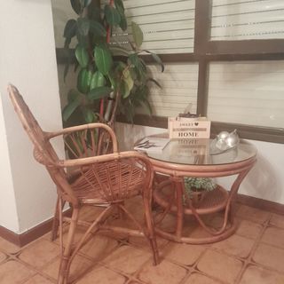 Mesa y silla,recoger ,en Somo.