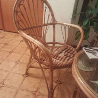Mesa y silla,recoger ,en Somo.