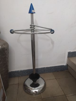 Paragüero de diseño metálico