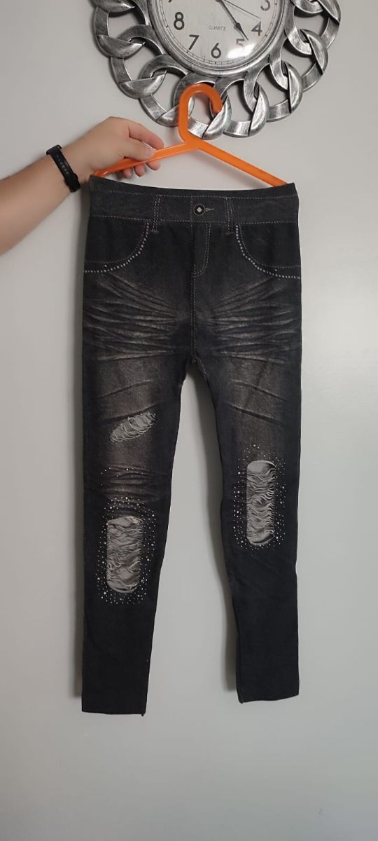 Se vende pantalón paquero mujer.