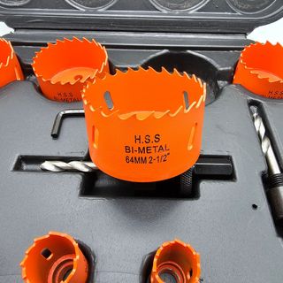 ✅ Maletín 10 sierras de corona + accesorios 