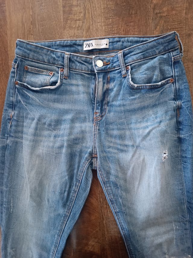 Jeans Zara sfrangiato