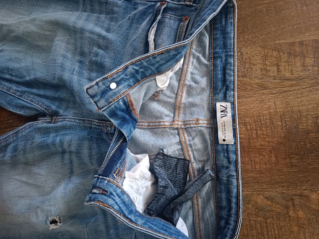 Jeans Zara sfrangiato