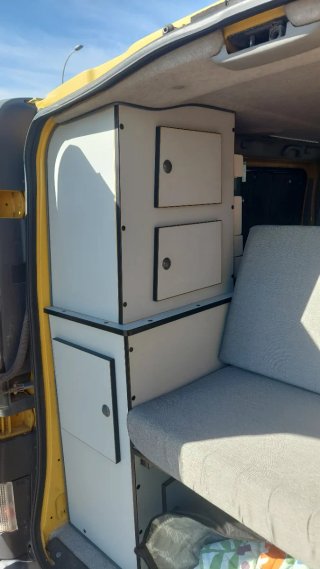 Camper.Opel Vivaro 2003