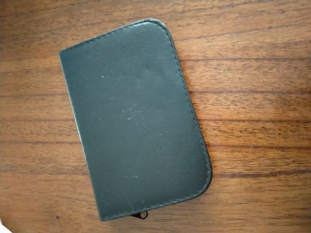 Estuche manicura. Nuevo.