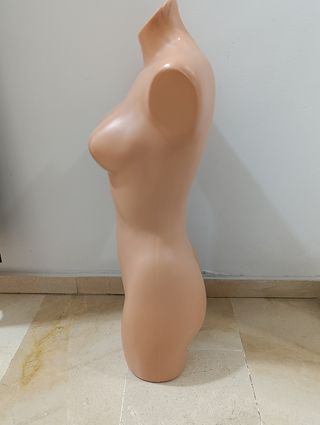 Maniqui mujer medio cuerpo