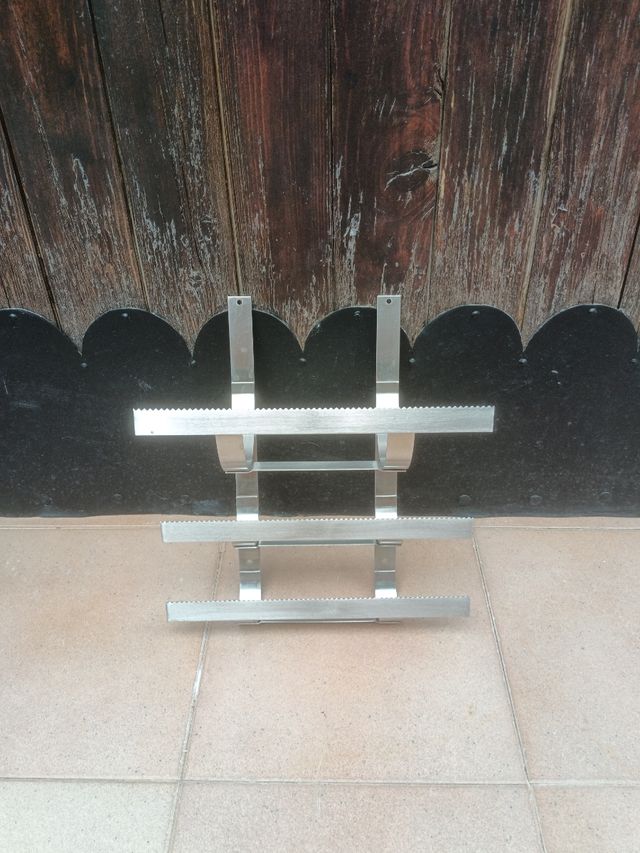 Utensilio de Acero para rollos de cocina