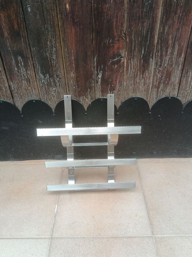 Utensilio de Acero para rollos de cocina