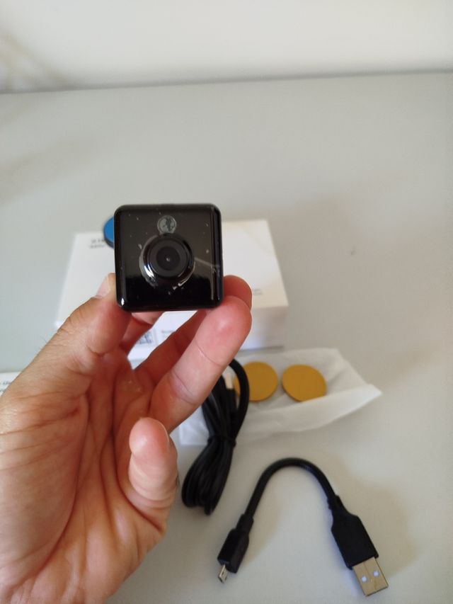 Cámara espía pequeña