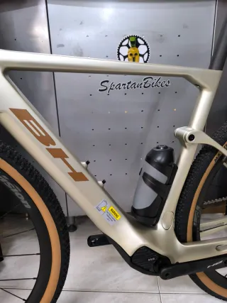 BICICLETA GRAVEL ELECTRICA BH iGRAVEL 2.7 2026