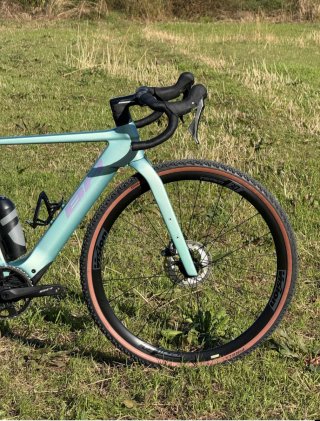 BICICLETA GRAVEL ELECTRICA BH iGRAVEL 2.7 2026