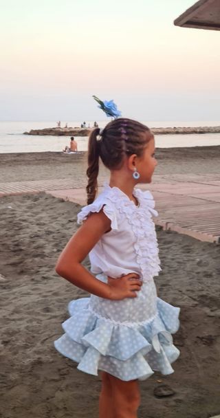 Falda flamenca + camiseta volantes
