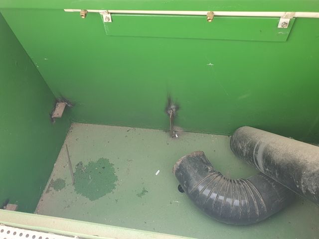 Sierra de vaivén o alternativa cabina de limpieza 