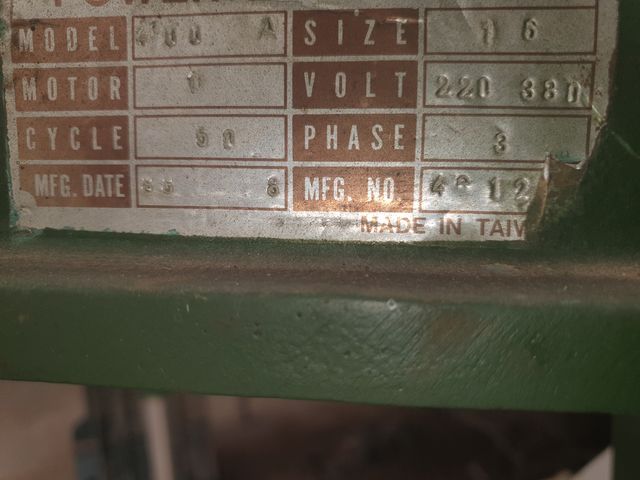 Sierra de vaivén o alternativa cabina de limpieza 