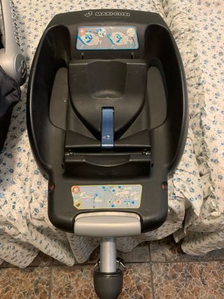 Maxi cosi. Porta bebes y silleta de coche