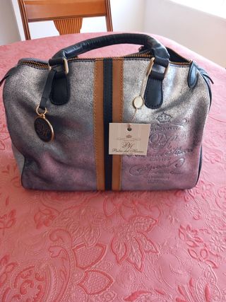 Bolso plateado de Pedro del Hierro