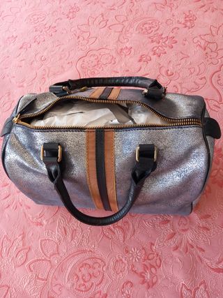 Bolso plateado de Pedro del Hierro