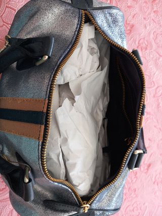 Bolso plateado de Pedro del Hierro