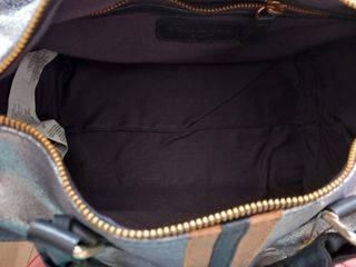 Bolso plateado de Pedro del Hierro