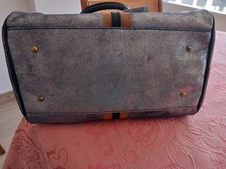 Bolso plateado de Pedro del Hierro