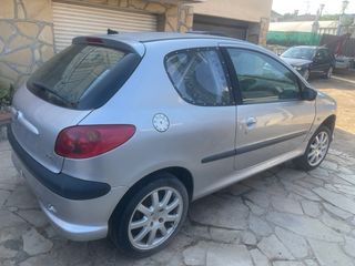 Peugeot 206 2001