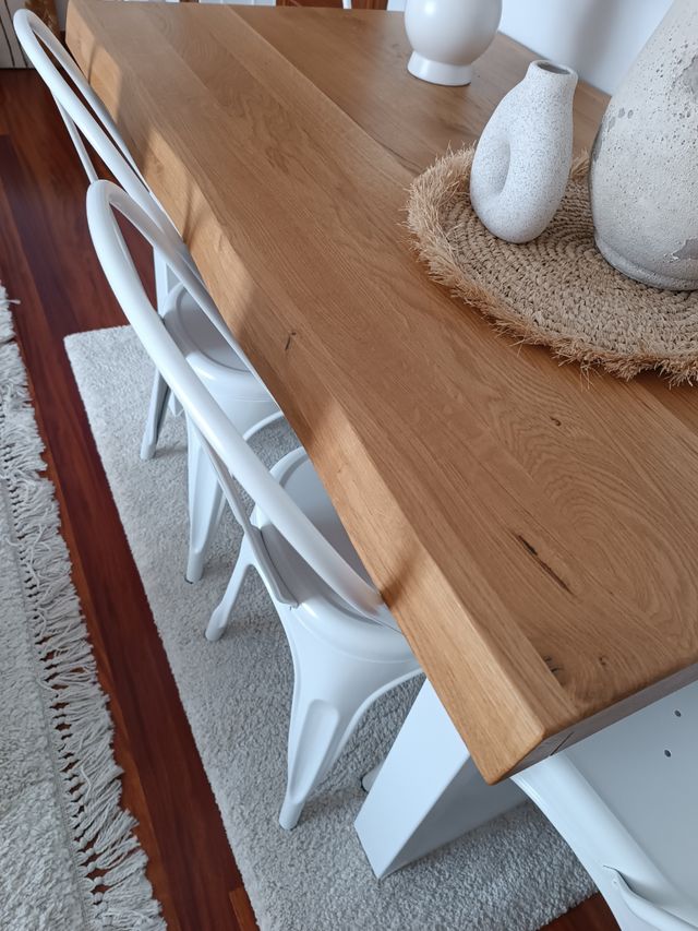 Conjunto Mesa y sillas