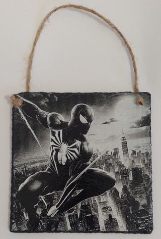 Incisione su ardesia di spider-man