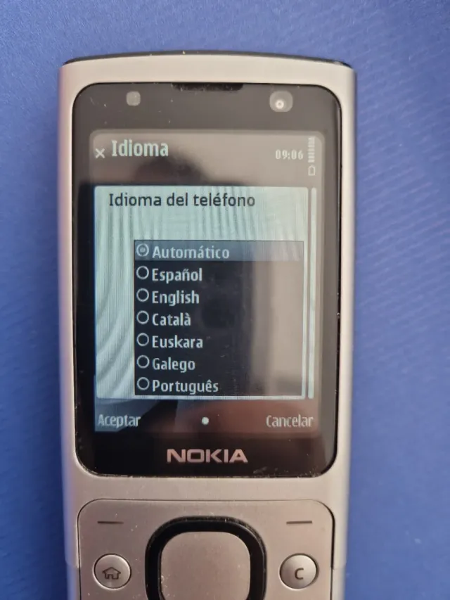 Nokia 6700 slide