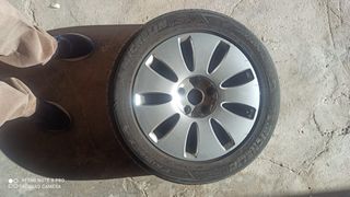 Llantas originales Audi 17" y neumáticos Michelin