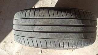 Llantas originales Audi 17" y neumáticos Michelin