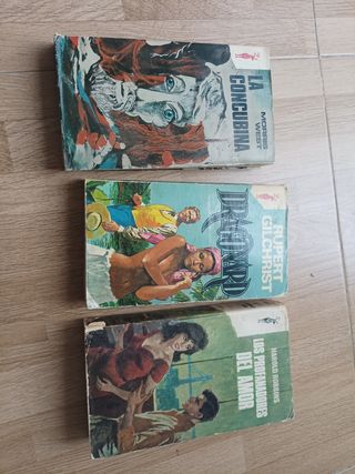 Set di 3 libri anni '70