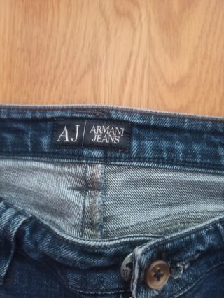 Vaqueros Armani. Talla 33