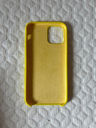 Carcasas Roja y Amarilla IPhone 12 y 12 pro