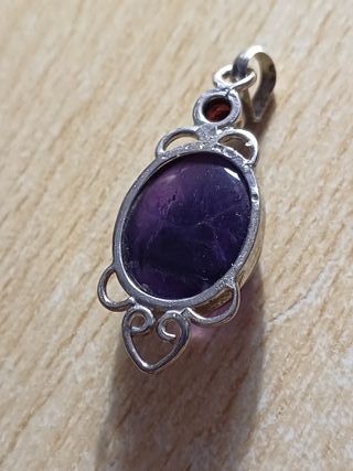 Colgante de plata y amatista.