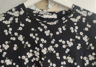 Top de flores mango algodón orgánico