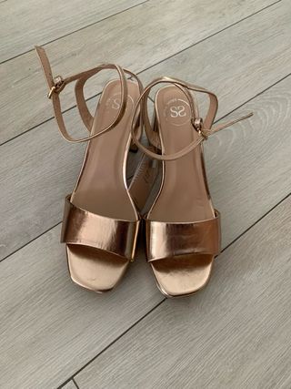 Sandalias