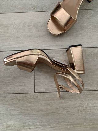 Sandalias