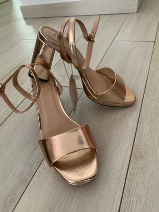 Sandalias