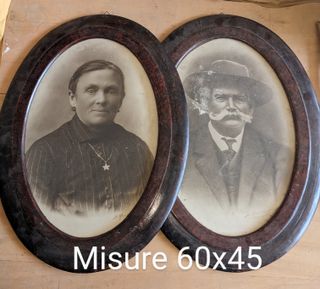Coppia di antichi ritratti fotografici